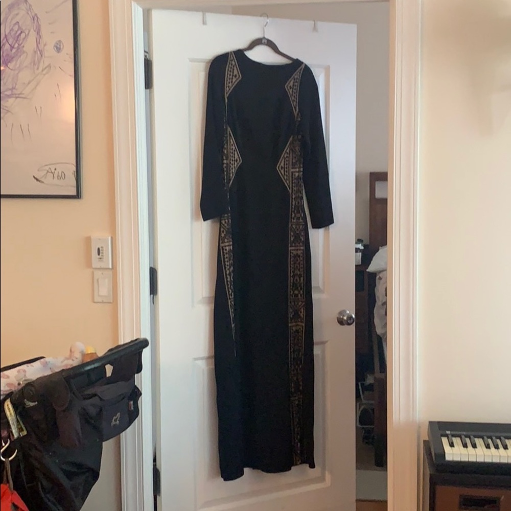 Tadashi Shoji Long Sleeve dress size 6
